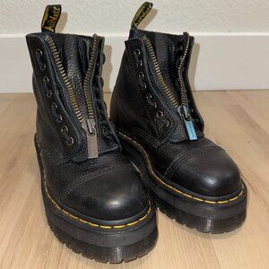 Dr. Marten Sinclair Boots